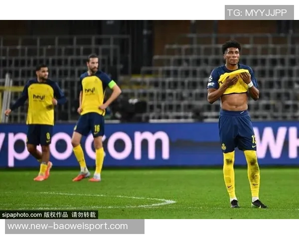 欧冠最佳阵容揭晓马杜埃凯格林伍德等球星闪耀本轮比赛