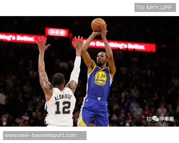 周五竞彩篮球焦点对决:勇士与马刺再战谁能笑到最后 周五竞彩篮球焦点对决:勇士与马刺再战谁能笑到最后