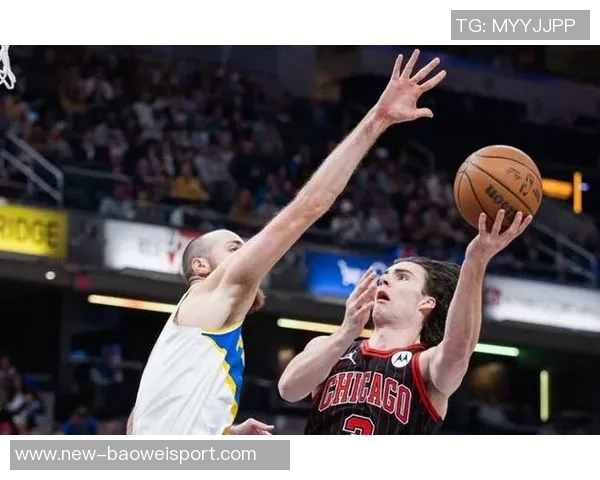 文班真不好对付武切维奇三分表现出色却内线失准贡献全面数据